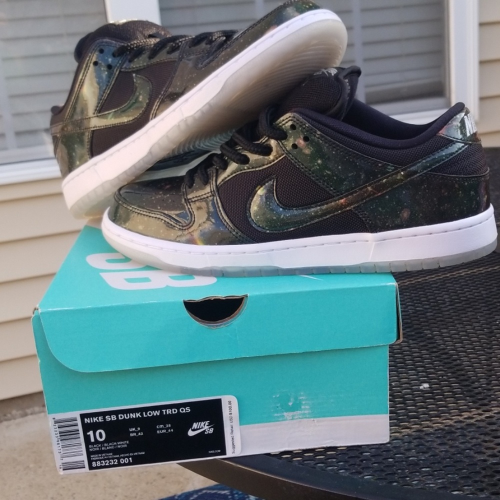 Nike Sb Intergalactic 4/20 Dunks(2017)